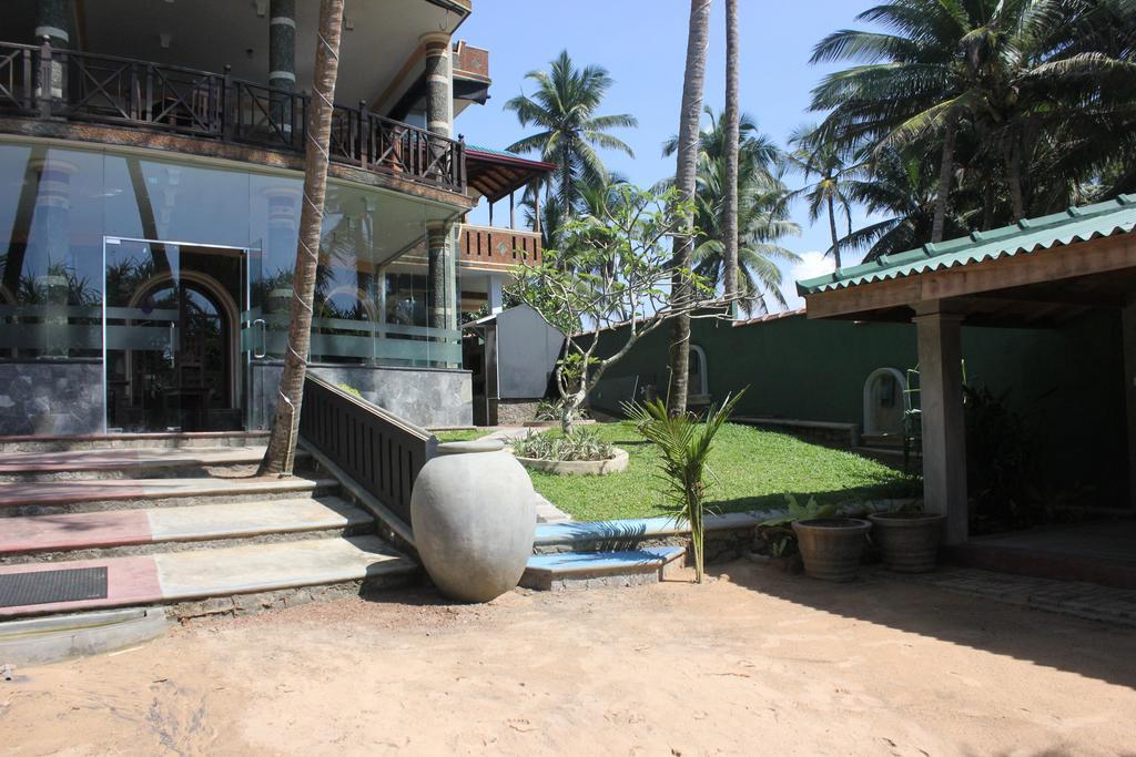 Warahena Beach Hotel ベントータ エクステリア 写真